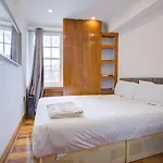 Marble Arch Prestige Apartment